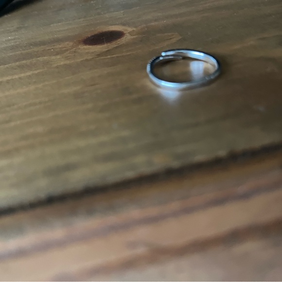 Ring Concierge Open Diamond Wrap Ring- white gold - Picture 6 of 9